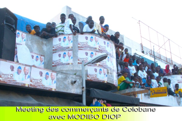 (Photos)  Meeting De Modibo Diop Parain des Jeunes Commerçants De Dakar Au Marché Colobane