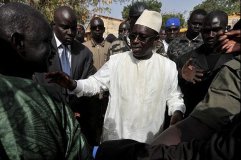 Fatick : Macky change de bureau de vote