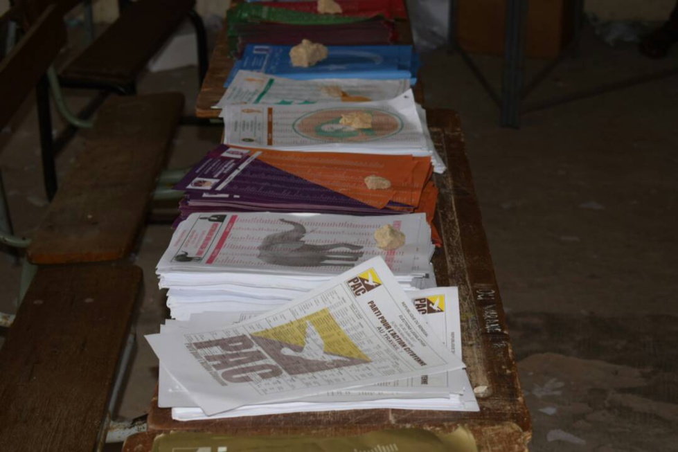 (Photos) Pikine -  Bureau de vote N09  - Entre l’étincelle et le feu?