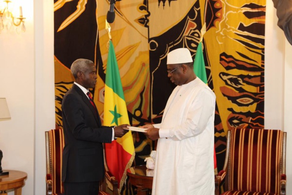 18 photos : SEM Tulinabo Salama MUSHINGI Ambassadeur des USA à Dakar présent ses lettres de créances