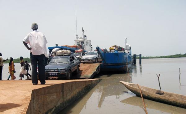 INFRASTRUCTURES-Gambiens et Sénégalais ont échangé sur la construction du pont de Farafegny (COMMUNIQUÉ)