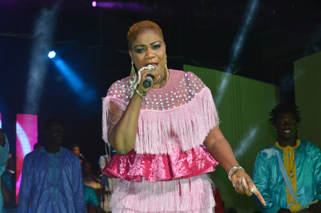 30 photos : Daba Sèye, new look, ça donne ça...