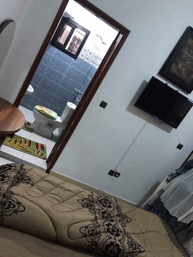 Appartement meublé à louer 2 chambres salon sur la Vdn à côté du cimetière Saint Lazare