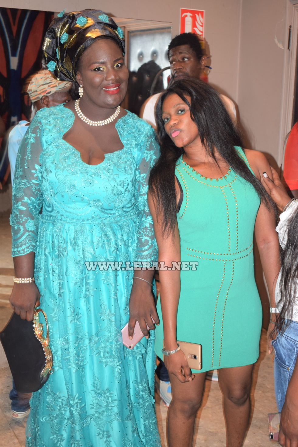 20 photos: Soirée de Mariama Ndiaye Top fm avec Pape Birahim au Saraba Night Club