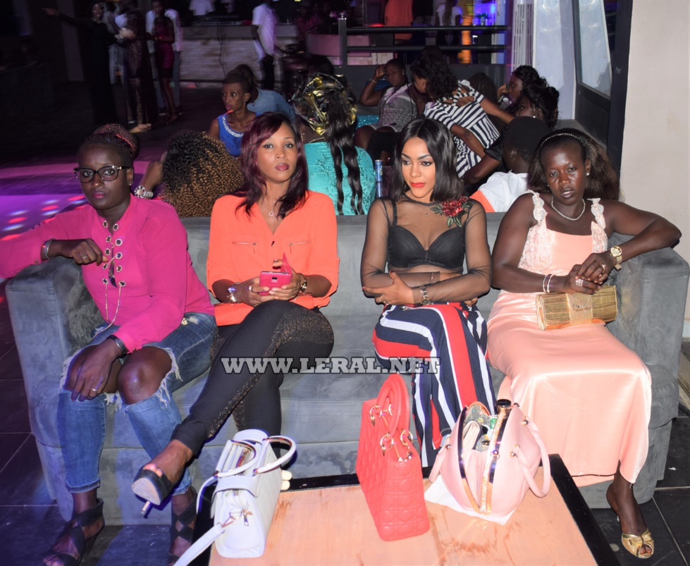 20 photos: Soirée de Mariama Ndiaye Top fm avec Pape Birahim au Saraba Night Club
