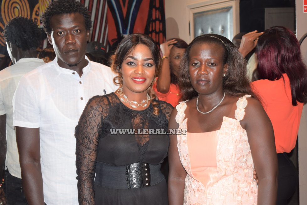 20 photos: Soirée de Mariama Ndiaye Top fm avec Pape Birahim au Saraba Night Club
