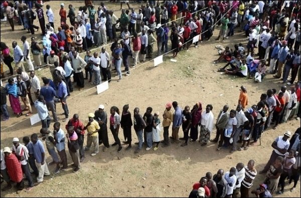 Quelque 19,6 millions de Kényans étaient inscrits pour ces élections générales qui devaient leur permettre d'élire leur président.