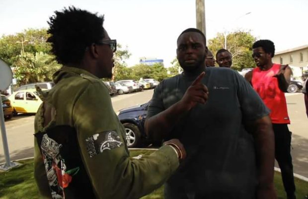 ( 04Photos )  Amadou Sall, le fils du président Macky SALL en toute complicité avec le chanteur Wally Ballago Seck