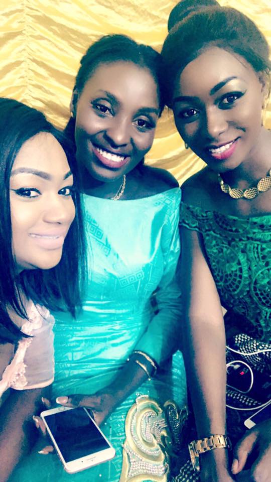 ( 06 Photos ) Mme Diallo Kya Aidara toute ravissante …au mariage de Zahra Mbow