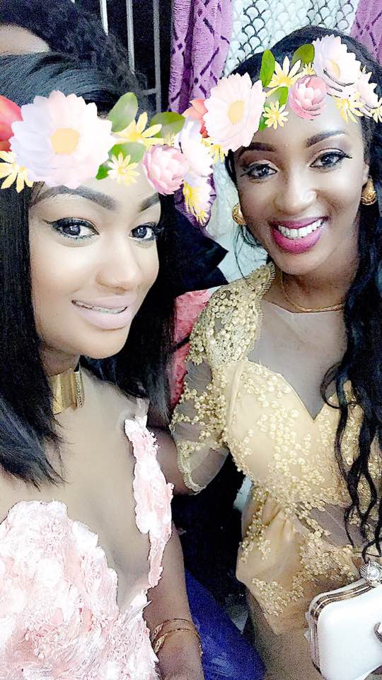 ( 06 Photos ) Mme Diallo Kya Aidara toute ravissante …au mariage de Zahra Mbow