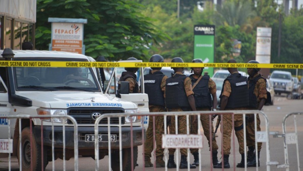 Burkina: Les habitants de Ouagadougou sous le choc après l’attaque du café Aziz Istanbul