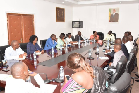 Séance de travail entre le ministre de la Gouvernance locale Abdoulaye Diouf Sarr et son homologue du Burundi (Images)