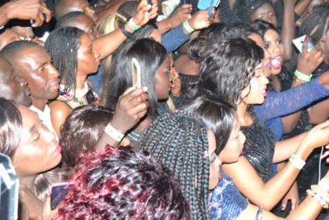 11 photos : Viviane Chidid galvanise ses fans en Espagne