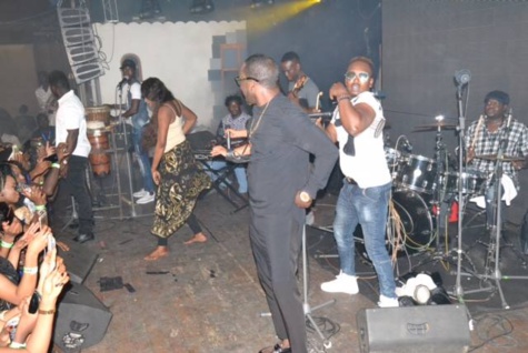 11 photos : Viviane Chidid galvanise ses fans en Espagne