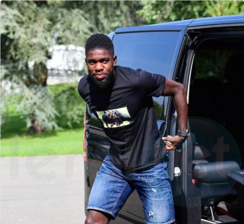 Photos: L'arrivée des Bleus à Clairefontaine pour leur match contre le Pays-Bas, en éliminatoires de Coupe du Monde