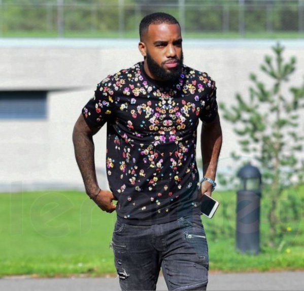Photos: L'arrivée des Bleus à Clairefontaine pour leur match contre le Pays-Bas, en éliminatoires de Coupe du Monde