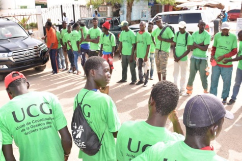 Images: Le ministre Abdoulaye Diouf sarr a lancé ce vendredi, l'opération spéciale de gestion des déchets solides sur toute la région de Dakar.