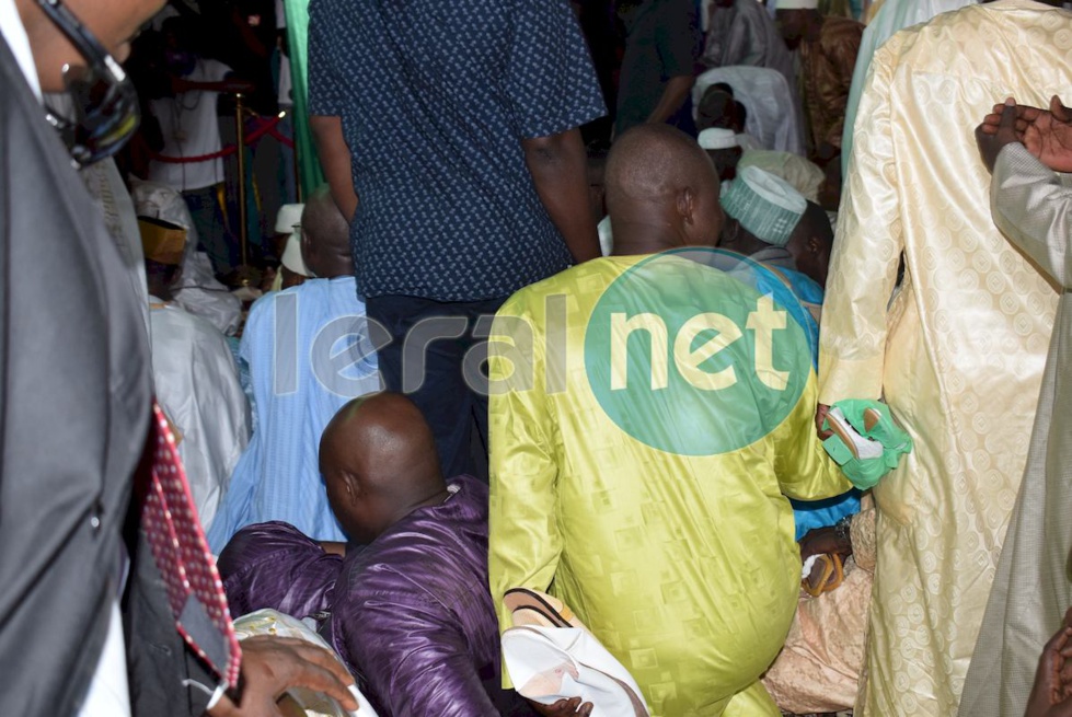 Les images de la prière de Asssane Diouf à la mosquée Massalikoul Djinane