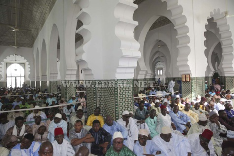 (13 photos ) Tabaski 2017: Le Président Macky SALL à la Grande Mosquée de Dakar