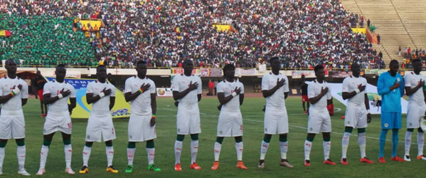 Les Lions bousculés et retardés à l’aéroport de Ouaga