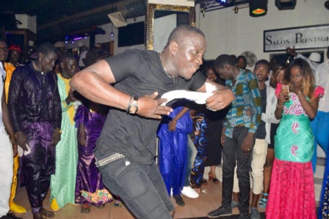 Ils se lâchent grave à la soirée "Ndeweneul Tabaski" de Pape Diouf