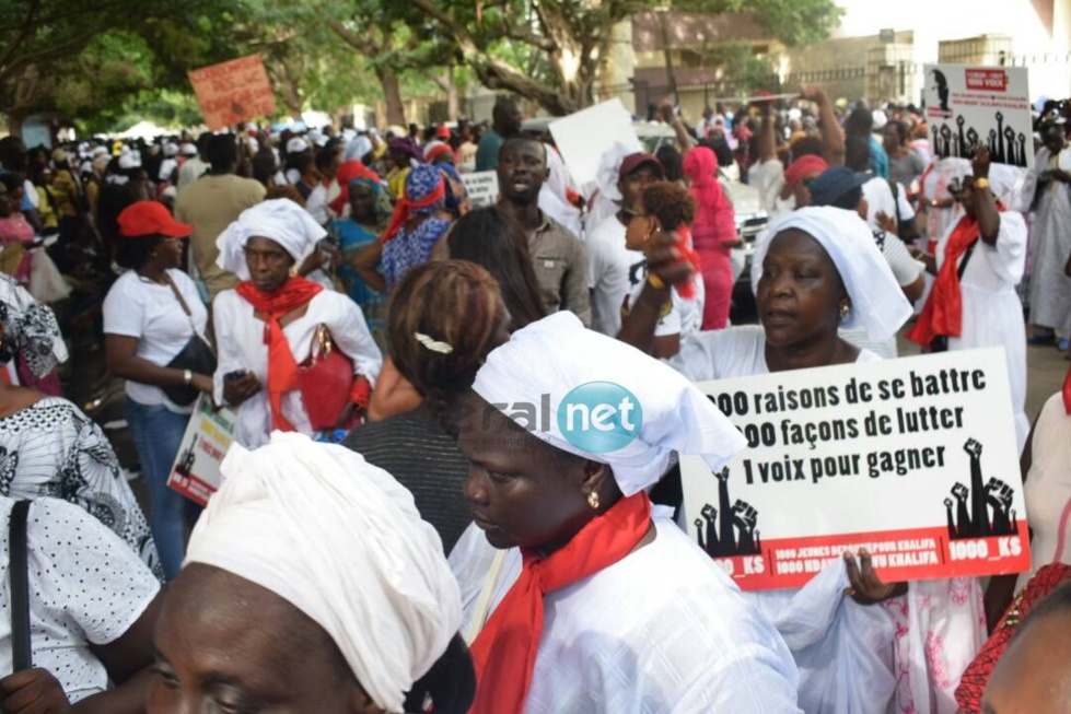 (13 Photos) Les partisans de khalifa Sall devant l'Assemblée nationale