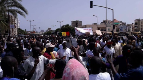 Images -Marche de protestation des musulmans sénégalais contre le massacre des Rohingyas (Birmanie)