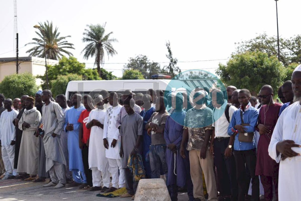 (13 Photos) Marche de soutien de la communauté musulmane du Sénégal au peuple de Birmanie à la Place de l'obélisque