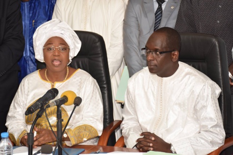 Passation de service : Abdoulaye Diouf Sarr rend un hommage mérité au ministre de la Santé sortant, Eva Marie Coll Seck