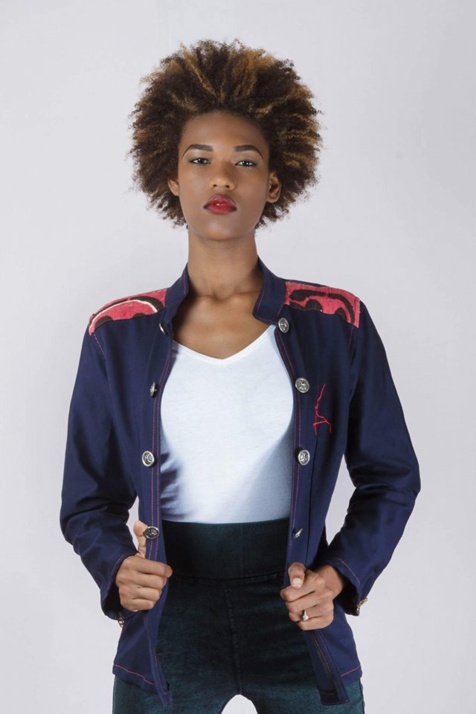 12 Photos: La belle et jeune mannequin Stephanie Diatta