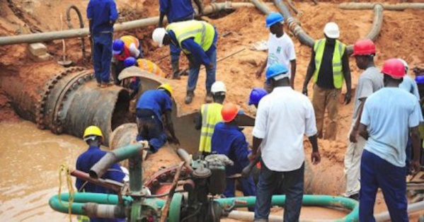 Écartés du processus du choix d’un nouvel opérateur de l’hydraulique urbaine au Sénégal, les travailleurs de la Sde pètent  les plombs