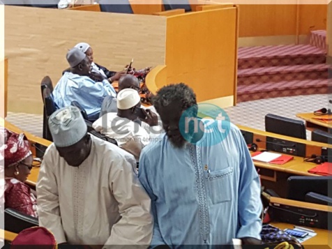 Photos : les députés en séance plénière pour la constitution des commissions de la XIIIe Législature