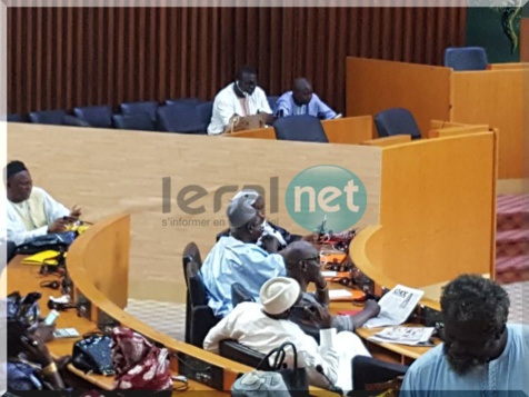 Photos : les députés en séance plénière pour la constitution des commissions de la XIIIe Législature