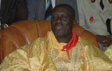 Revue du code électoral : Bécaye Diop exclut Landing au profit de Decroix