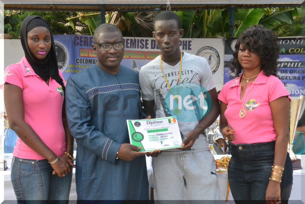 Photos : la cérémonie de remise de trophées aux lauréats 2016-2017 de la fédération sénégalaise de colombophile présidée par le RENADES avec son président Oumar Sow