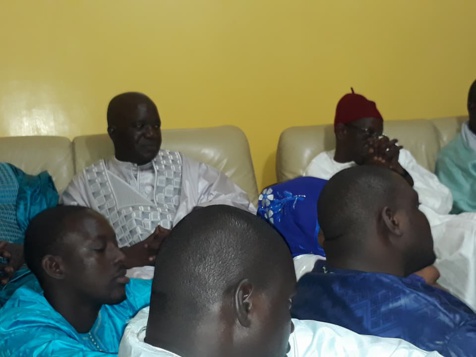 13 photos-  Me Wade a présenté ses condoléance à  Serigne Mbaye Sy Mansour 