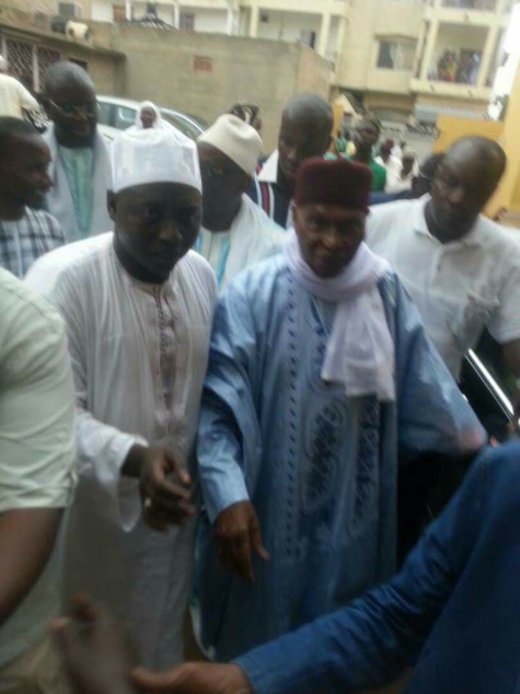 13 photos-  Me Wade a présenté ses condoléance à  Serigne Mbaye Sy Mansour 