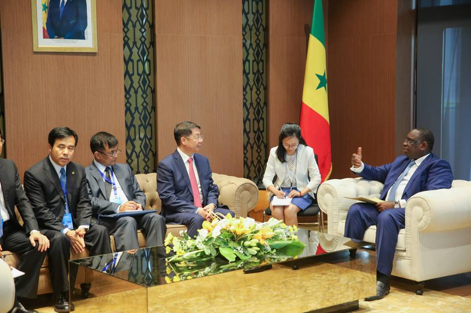 Macky Sall a reçu le Vice-Ministre des Finances de la Chine, M. Yaobin Shi