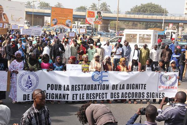 L'école sénégalaise en zone de turbulence, les apprenants paient les pots qu'ils n'ont pas cassés ! (décryptage LERAL)