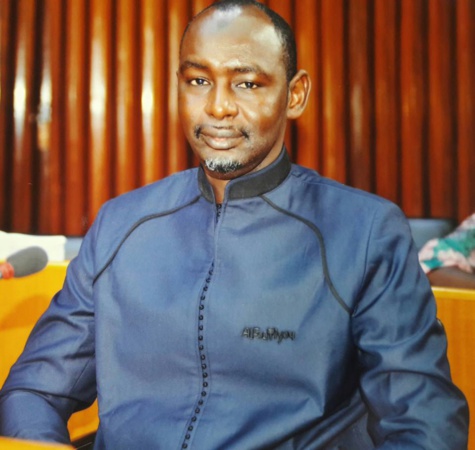Cheikh Oumar Sy veut "une loi pour contrôler la caisse noire" du président de la République
