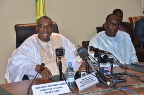 Dakar: Signature d’Accord de siège pour le bateau-hôpital entre le Gouvernement du Sénégal et  l’ONG « MERCY SHIPS » (Images)