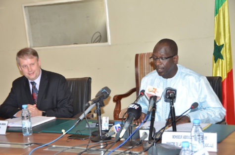 Dakar: Signature d’Accord de siège pour le bateau-hôpital entre le Gouvernement du Sénégal et  l’ONG « MERCY SHIPS » (Images)