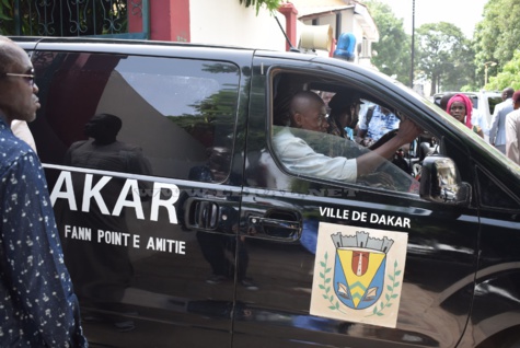 Photos : la levée du corps de Laye Bamba Seck, le père de Coumba Gawlo Seck