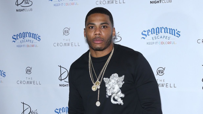 Nelly : la jeune femme qui accu­sait le rappeur de viol, aban­donne ses pour­suites