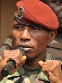 L`assassinat manque du chef de la junte livre encore ses secrets : Comment Kadhafi a sauvé Dadis Camara