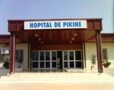 Hôpital de Pikine : les travailleurs en sit-in pour laver leur honneur