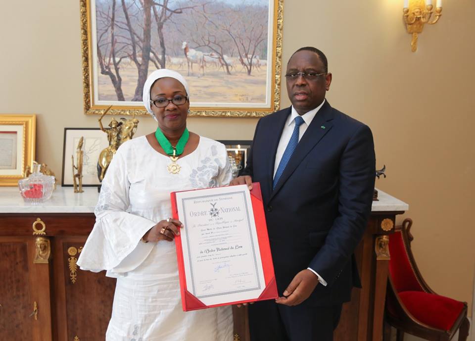 6 photos : Mme Fatou Bintou Djibo du PNUD élevée par le chef de l’Etat au rang de commandeur dans l’ordre national du Lion