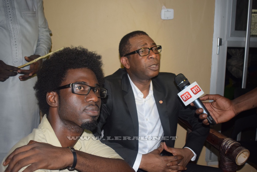Accueil triomphal de Youssou Ndour à la maison familiale en images