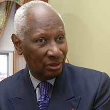 Abdou Diouf en vacances au Sénégal depuis hier, accueilli par Ousmane Tanor Dieng