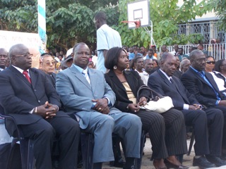 [ Photos-Audio ] Meeting presidé par le Cardinal Sarr et Protestations